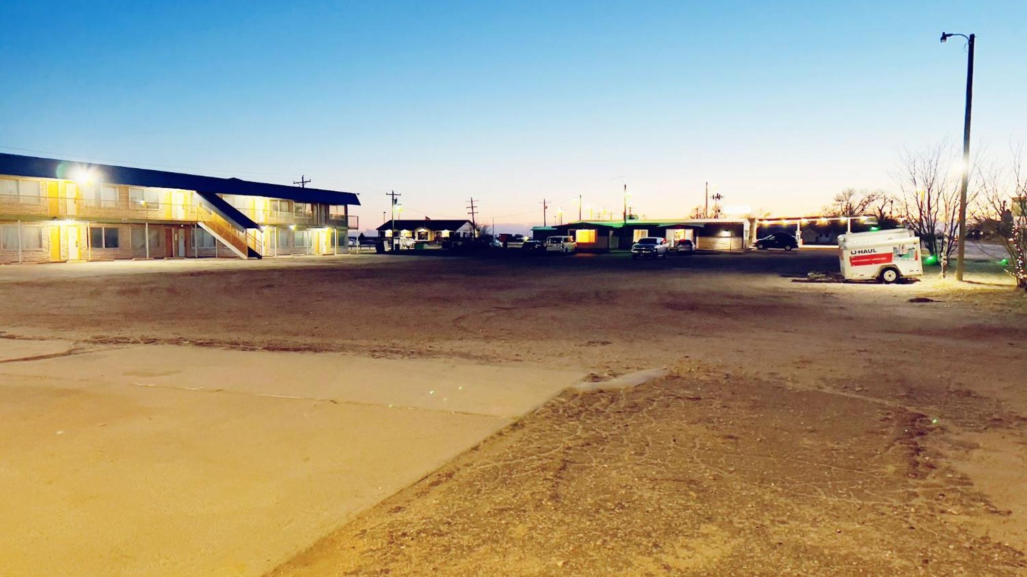 Travelors Lodge Motel & Rv Park Us-287&Us-96 Eads Exterior foto