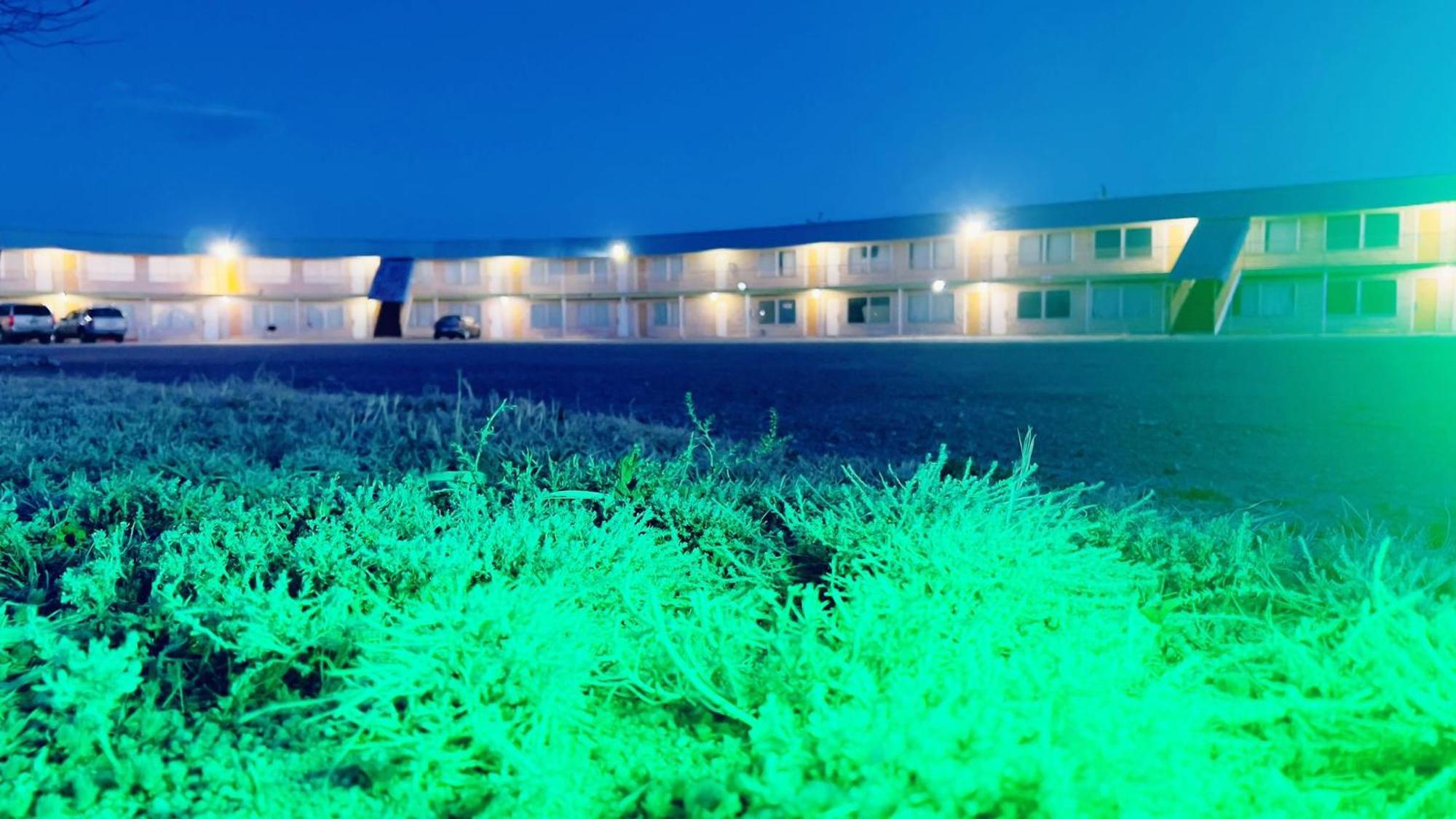 Travelors Lodge Motel & Rv Park Us-287&Us-96 Eads Exterior foto